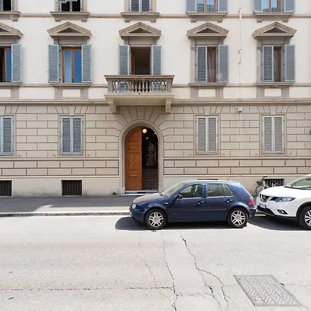 Apartment Giglio Bright And Spacious Florence